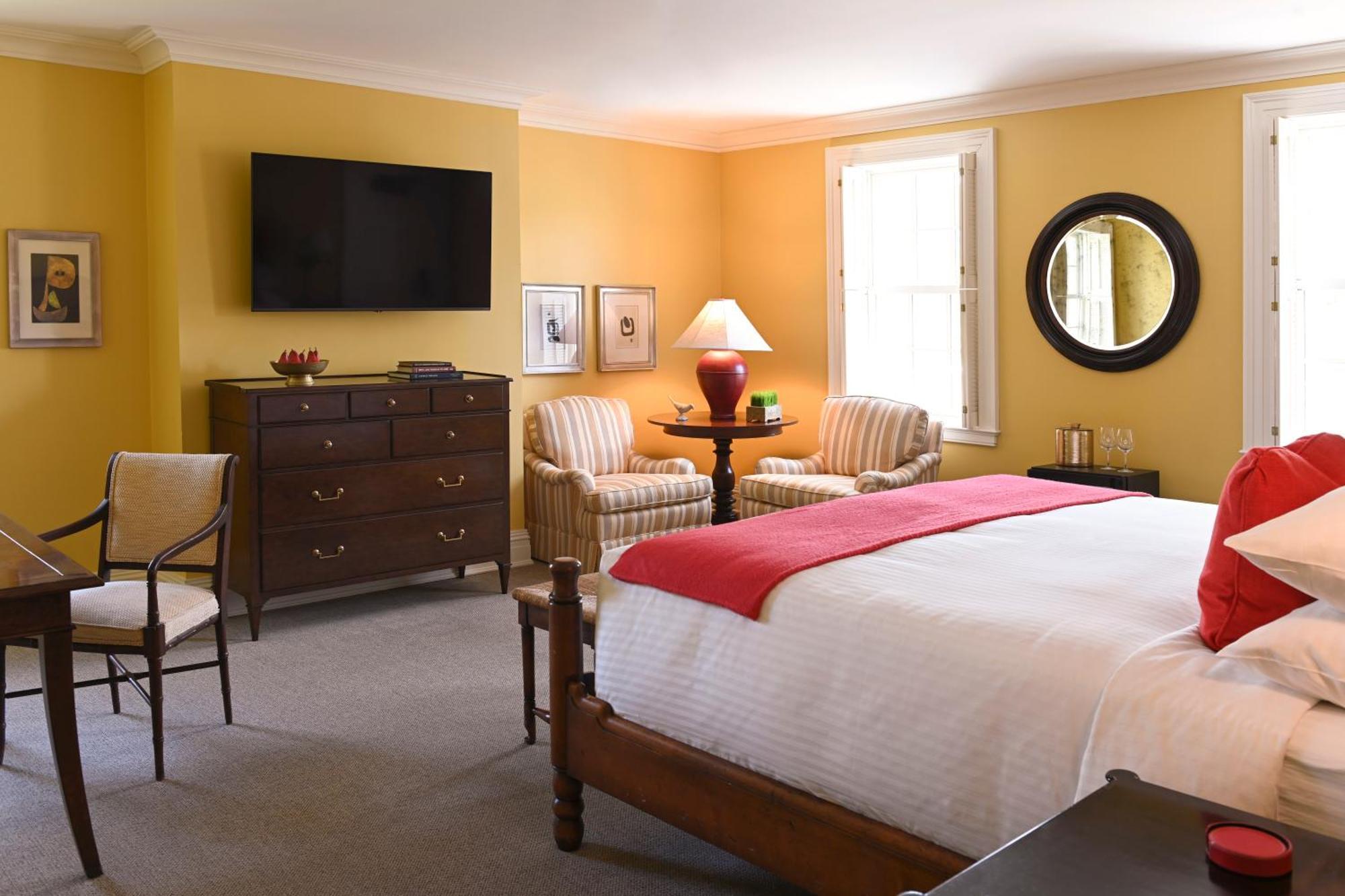 Inns Of Aurora Resort & Spa Exterior photo